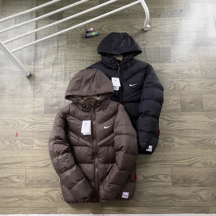 Nike · ملابس / 224