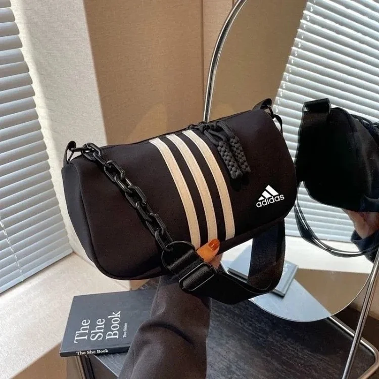 Adidas · Táskák / 1190