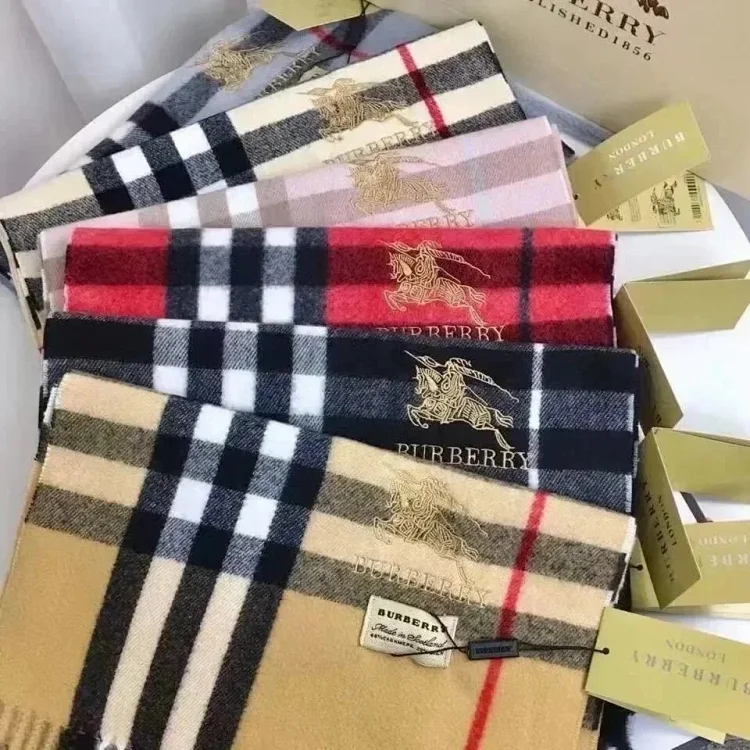 Burberry · Doplňky / 1533