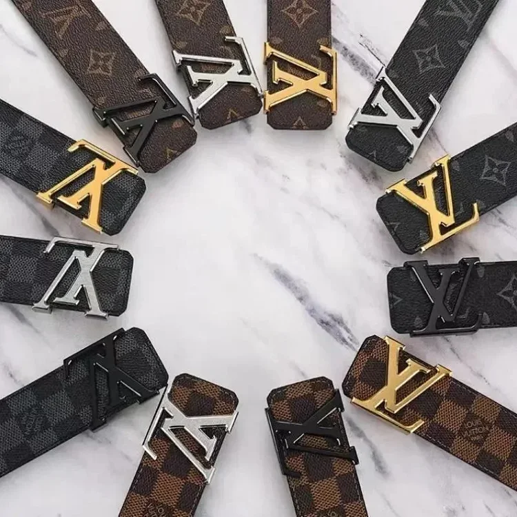 Vuitton · Gürtel / 1671
