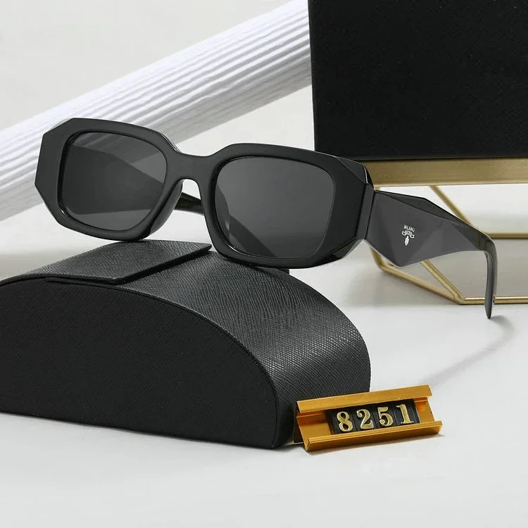 Prada · Doplňky / 2009