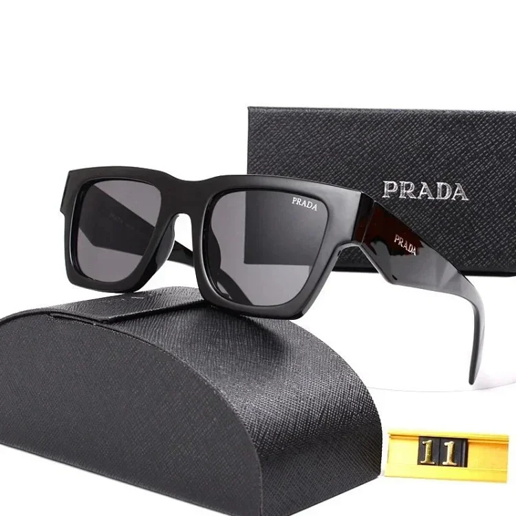 Prada · Doplňky / 2134