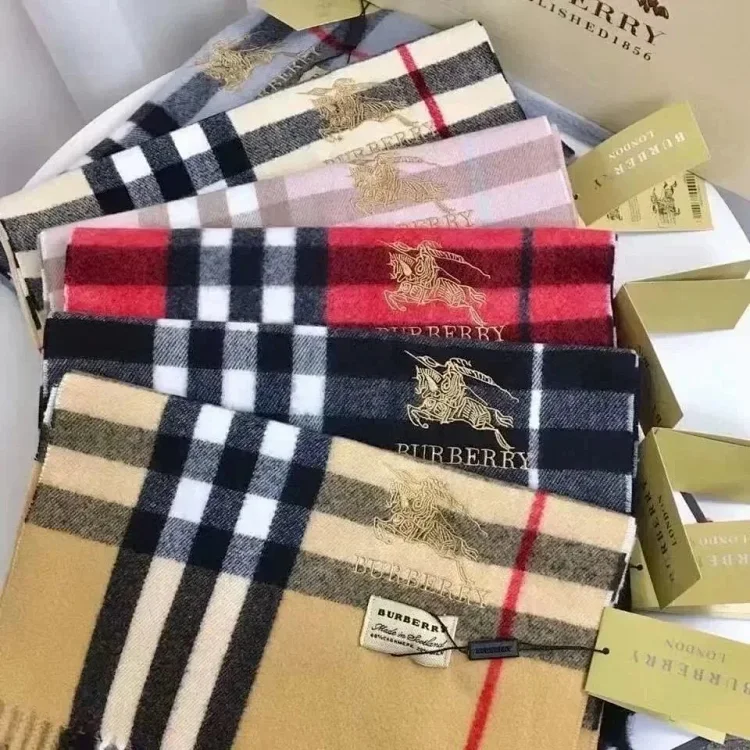 Burberry · Doplňky / 2676