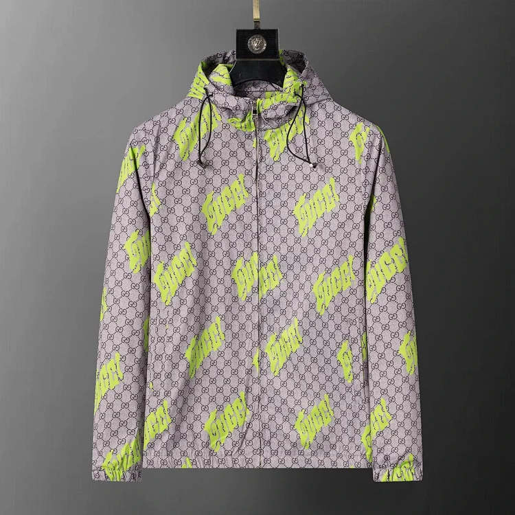 Gucci · ملابس / 2810